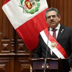 Manuel Merino renuncia a presidencia de Perú a menos de una semana de asumir el poder