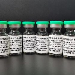 China promete ayuda a los países en desarrollo para lograr vacunas asequibles contra COVID-19