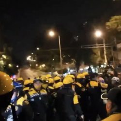 Separan del cargo a 11 policías tras enfrentamiento con ciclistas en CDMX