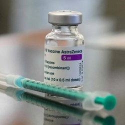 CE explica a Australia que bloqueo de vacunas es por retrasos de AstraZeneca