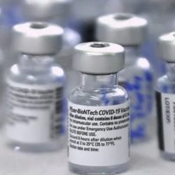 Pfizer y BioNTech piden autorización a EMA para vacunar contra Covid a adolescentes