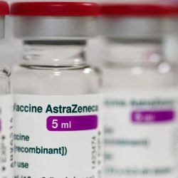 Investigan en España nuevo caso de trombosis cerebral tras vacuna de AstraZeneca